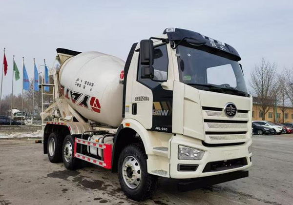 攪拌運(yùn)輸車