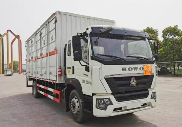 易燃液體廂式運輸車