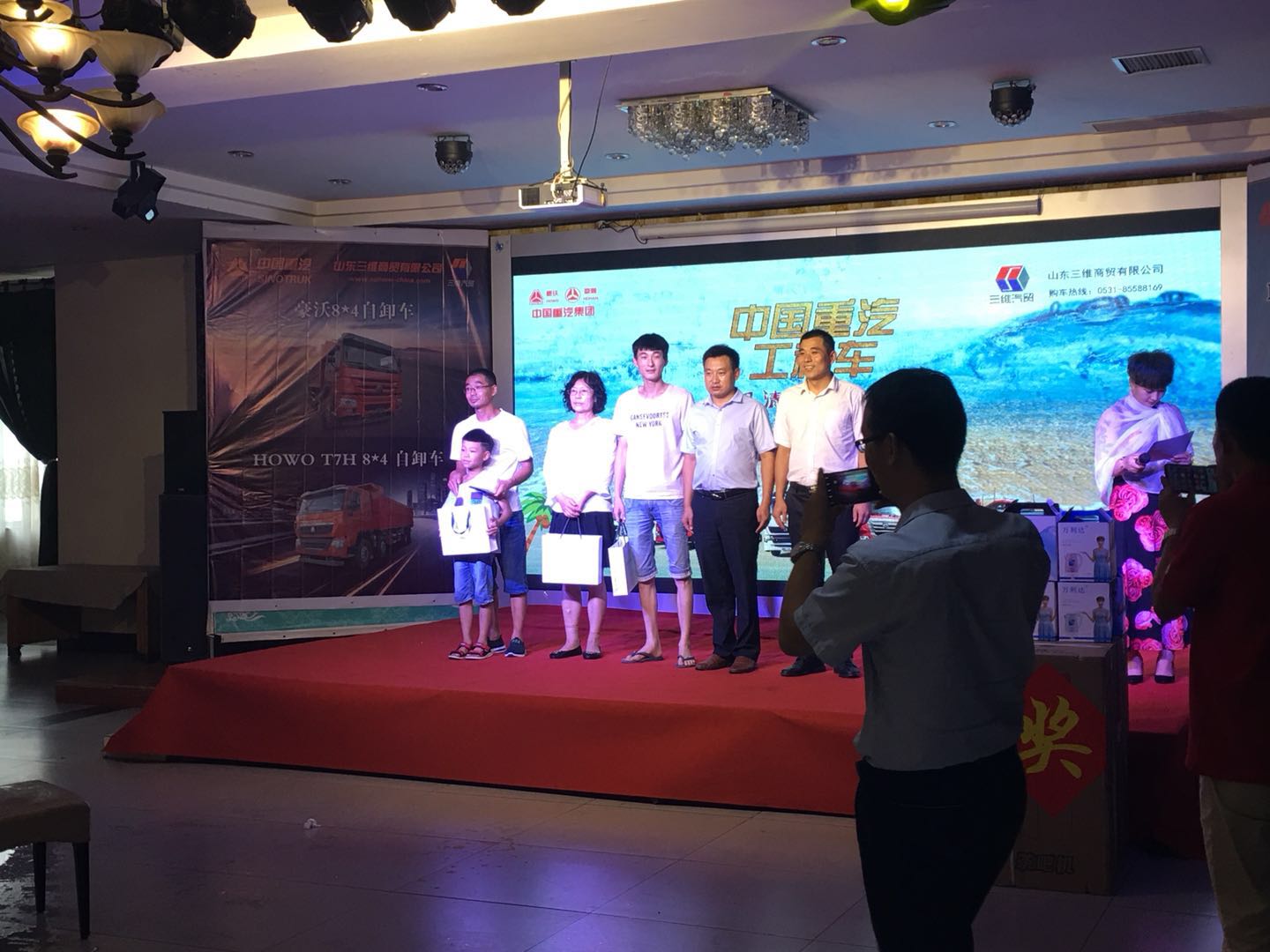 1531795130816383.jpg 1082906331.jpg